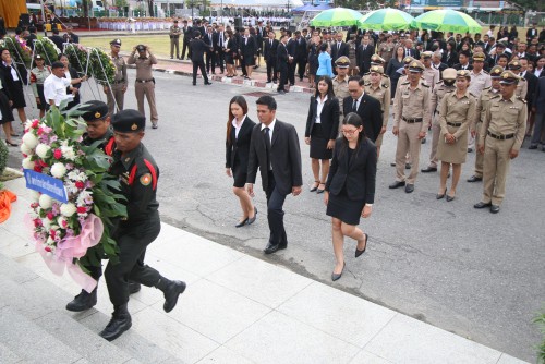 NSTRU Representatives lay a wreath on Raphee Day