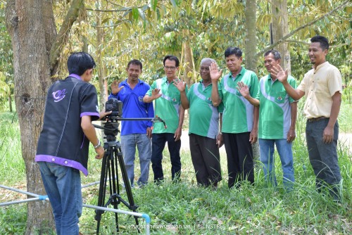 มรภ. นศ. ลงพื้นที่ถ่ายทำสารคดีเทิดพระเกียรติเนื่องในพระราชพิธีบรมราชาภิเษกฯ เป็นวันที่สอง