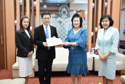 Suan Dusit University Administratives meet with the NSTRU Administratives