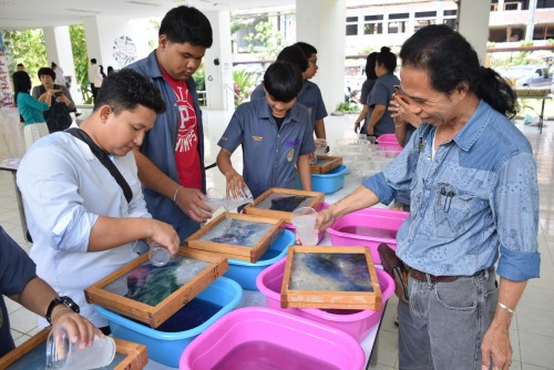 คณะครุศาสตร์ สาขาศิลปศึกษา จัดอบรมโครงการศิลปะสร้างสรรค์ทำกระดาษสาญี่ปุ่น